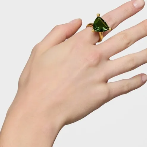 Anel grande banhado a ouro de 18 K sobre prata e espinélio verde criado em laboratório TOUS Color LGG