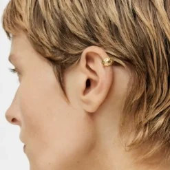 Earcuff com banho de ouro de 18 K sobre prata Dybe