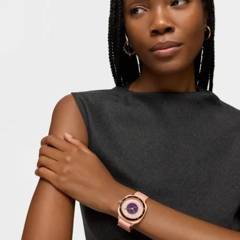 Relógio analógico em aço IPRG nude com bracelete elástica na cor rosa Osier