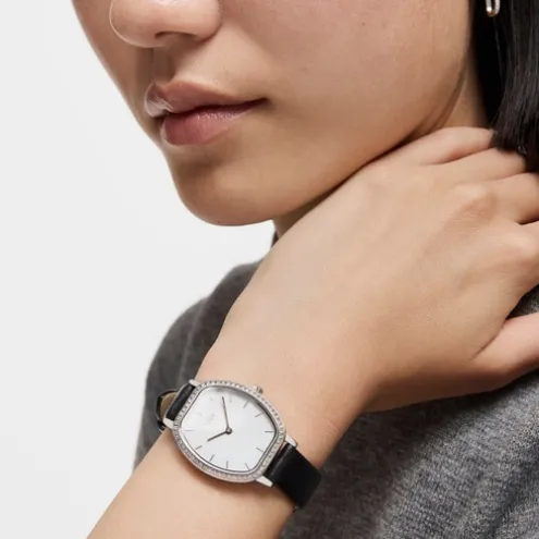Relógio com movimento suíço analógico em aço 0 54 ct em diamantes e pulseira de couro preto Les Classiques