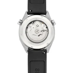 Relógio gmt automático  com correia de silicone preta, caixa em aço e mostrador em madrepérola TOUS Now