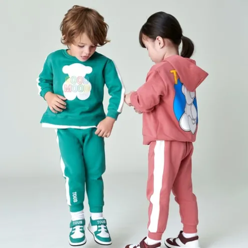 Sweatshirt com capuz Bold Bear Casual grená